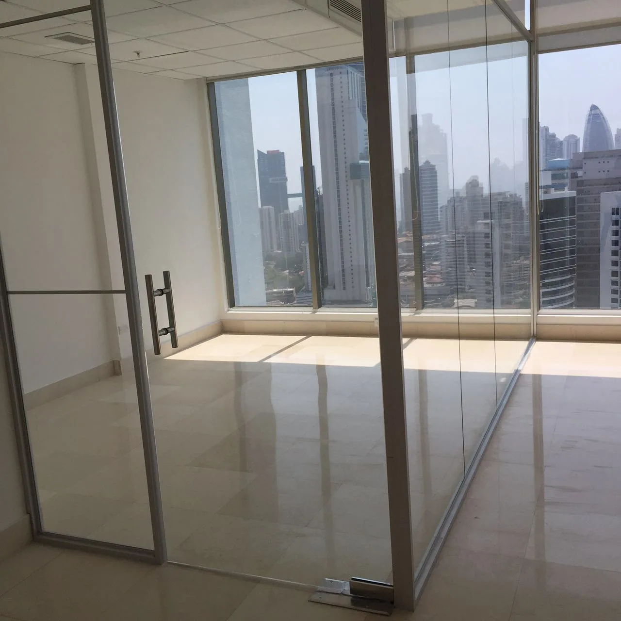 Alquilo oficina de 108 mt2 — 4