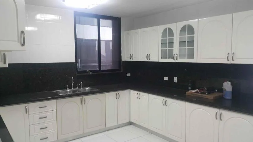 Vendo apartamento en avenida balboa, 4r-3.5b — 5