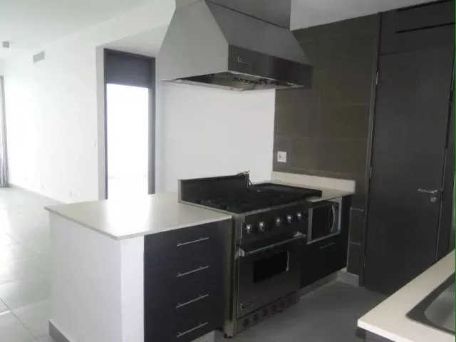 Espectacular apartamento con hermosa vista al mar en ave balboa pg — 4