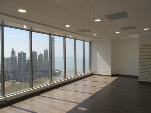 Alquilo oficina torre bicsa avenida balboa de 109m2 - 2b - 2p