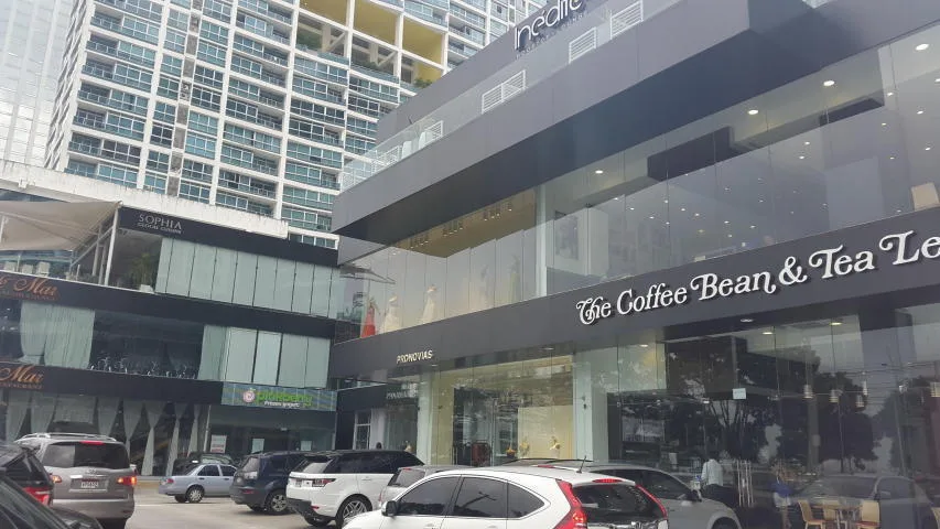 Se alquila local comercial con 79 m2 avenida balboa — 5