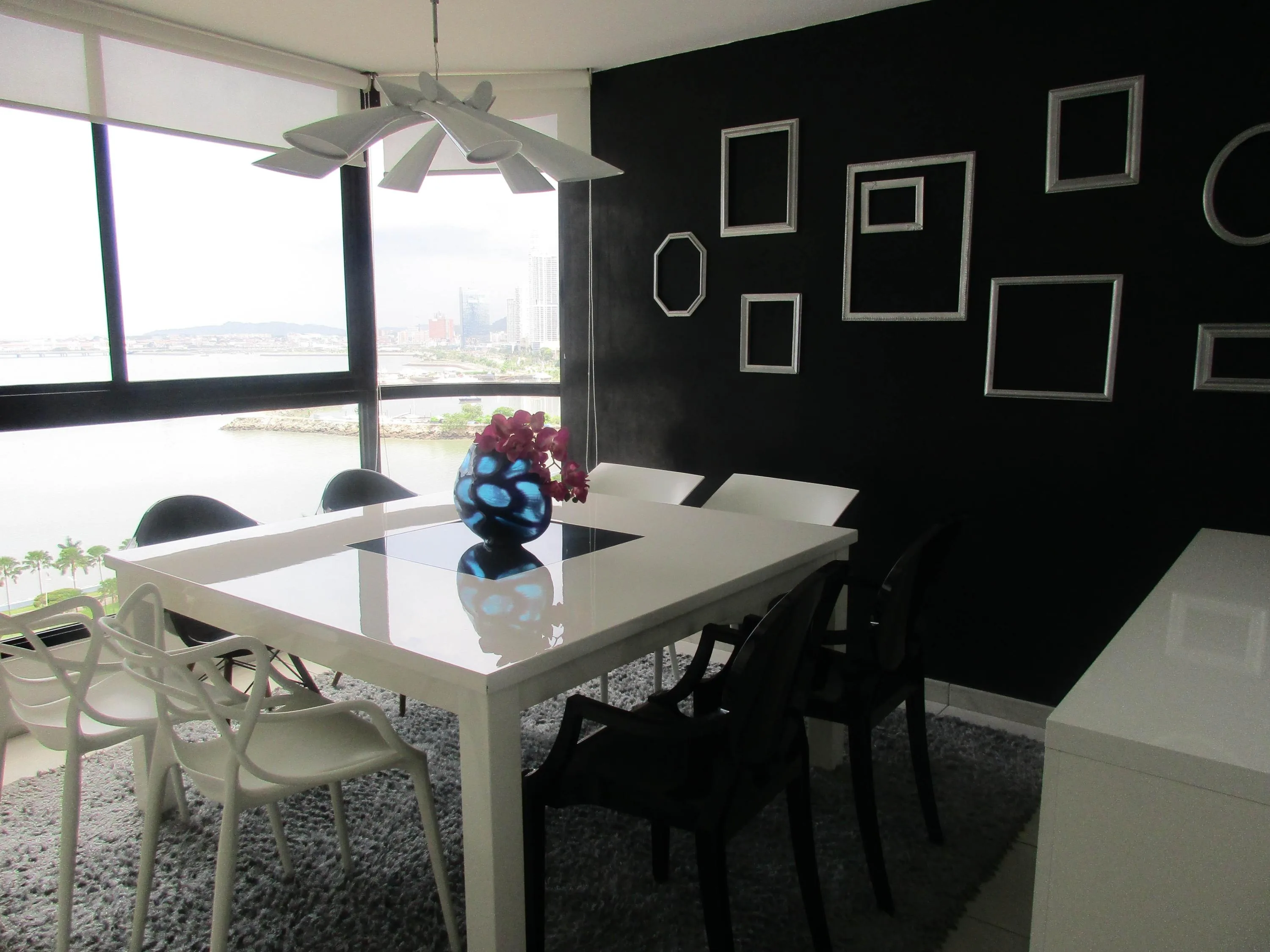 Se vende apartamento en la avenida balboa 2 recamaras amoblado  — 5