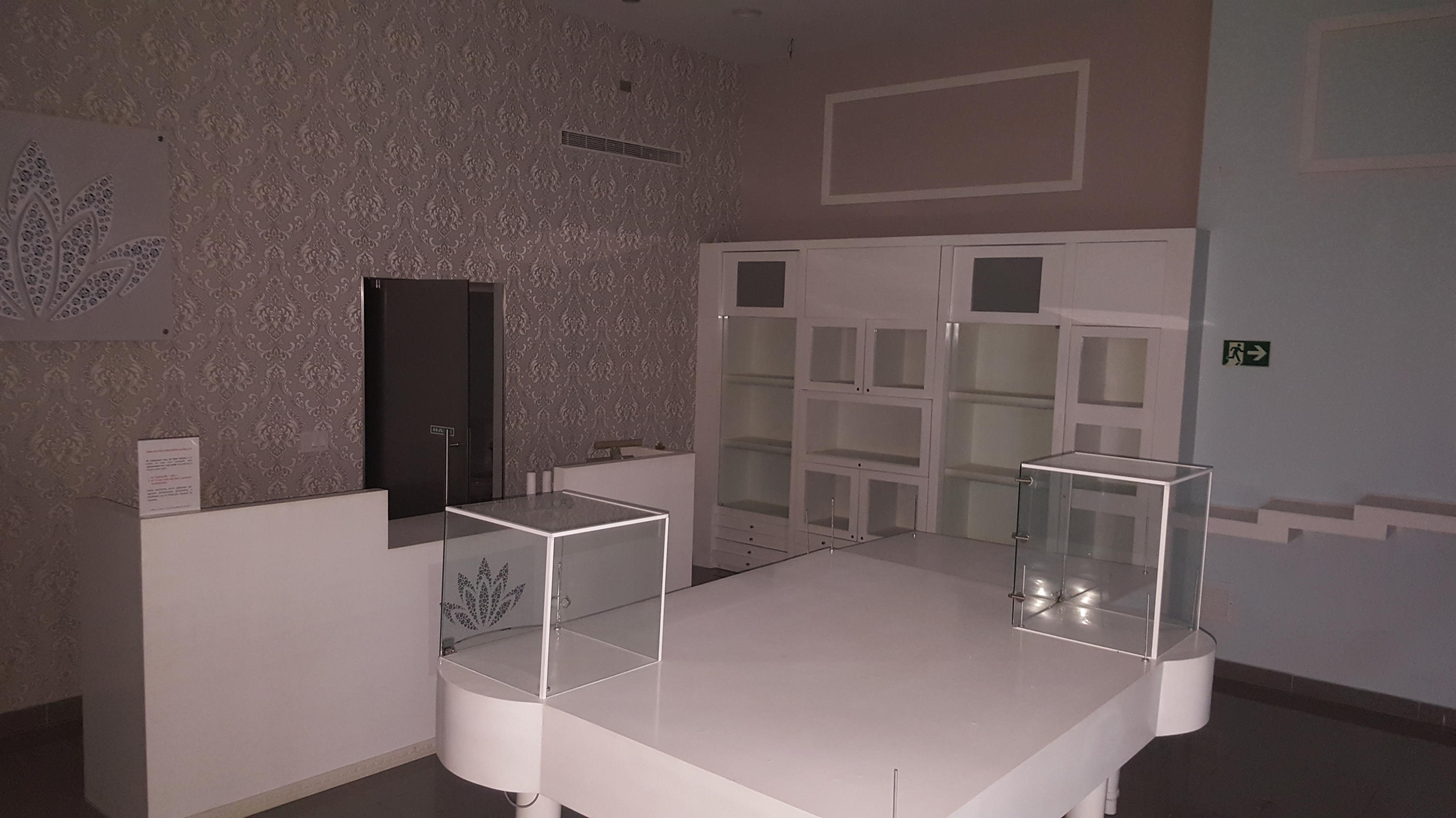 Local downtown for rent in the avenida balboa for store