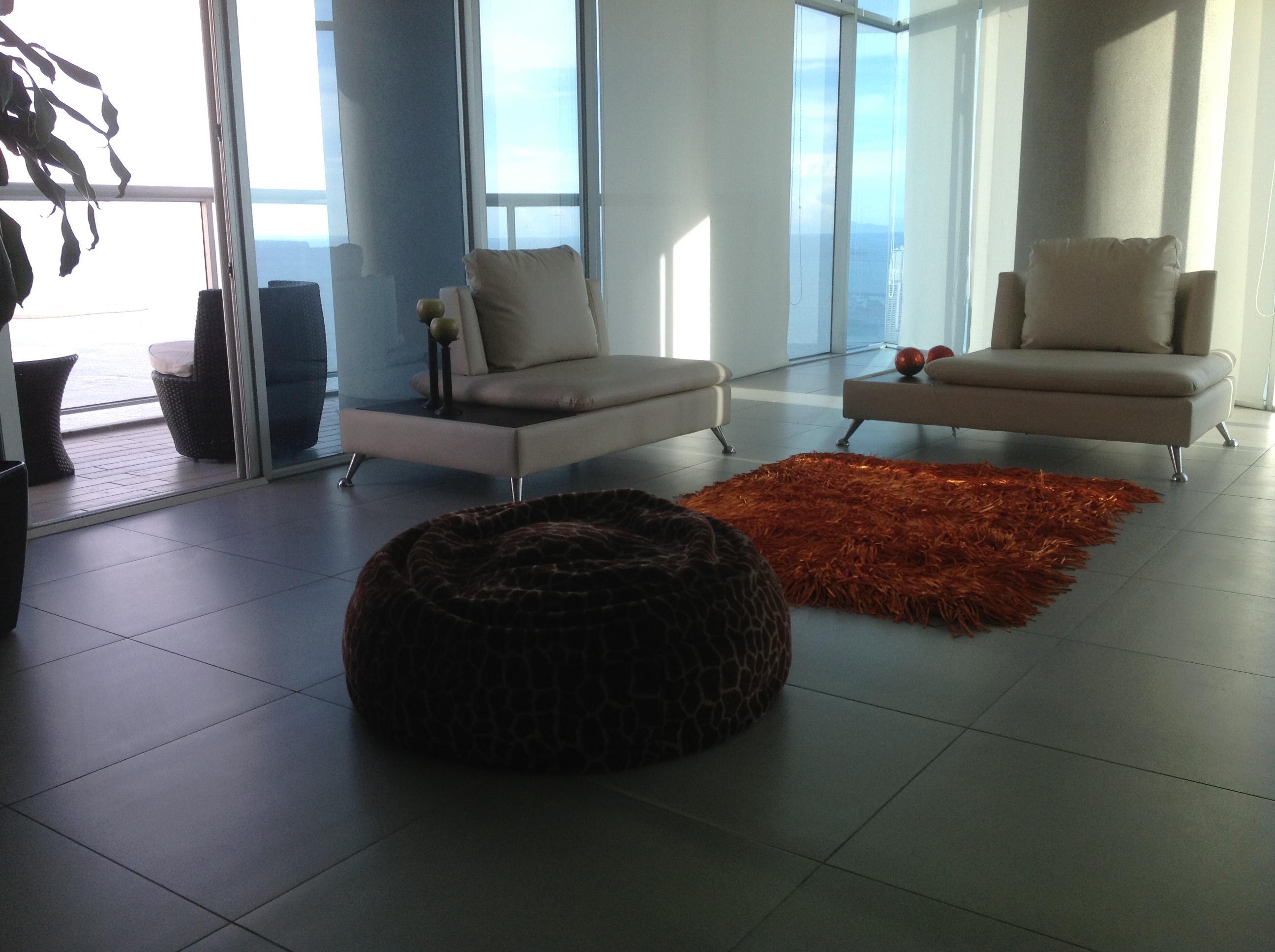 Se vende apartamento 2 recamaras amoblado avenida balboa vista al mar 