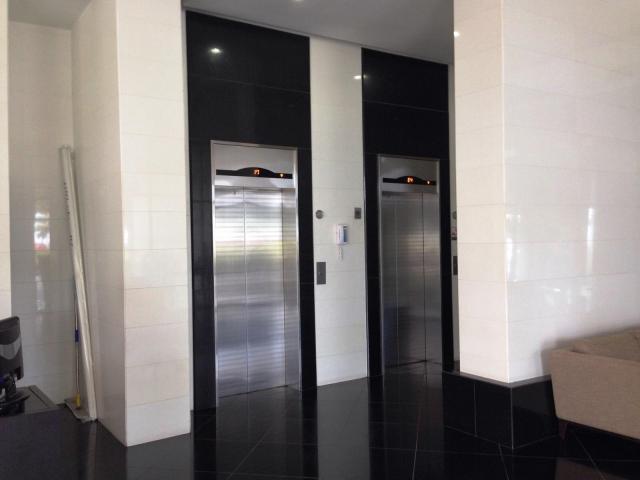 Apartamento en venta avenida balboa, panama, 16-572 nbh