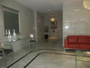 Apartamento amoblado 2 parking 2 habitaciones