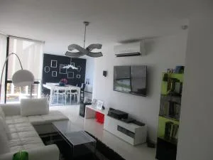 Apartamento amoblado 2 parking 2 habitaciones — 3