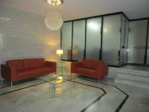 Apartamento amoblado 2 parking 2 habitaciones