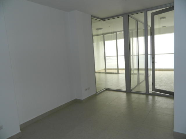 Apartamento en avenida balboa  f.a.