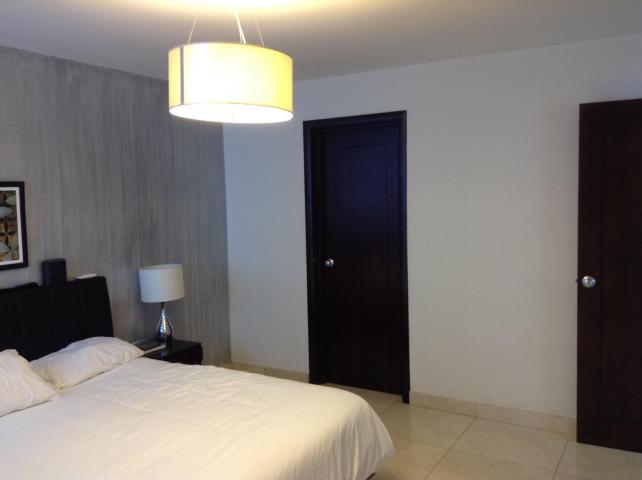 Apartamento en venta en av. balboa  lch