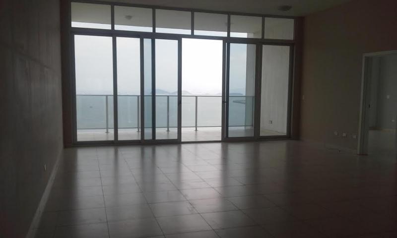 Bello apartamento en av. balboa  lch