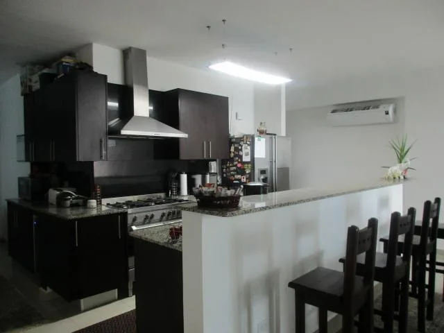 Confortable apartamento en venta en av. balboa  f.a. — 5