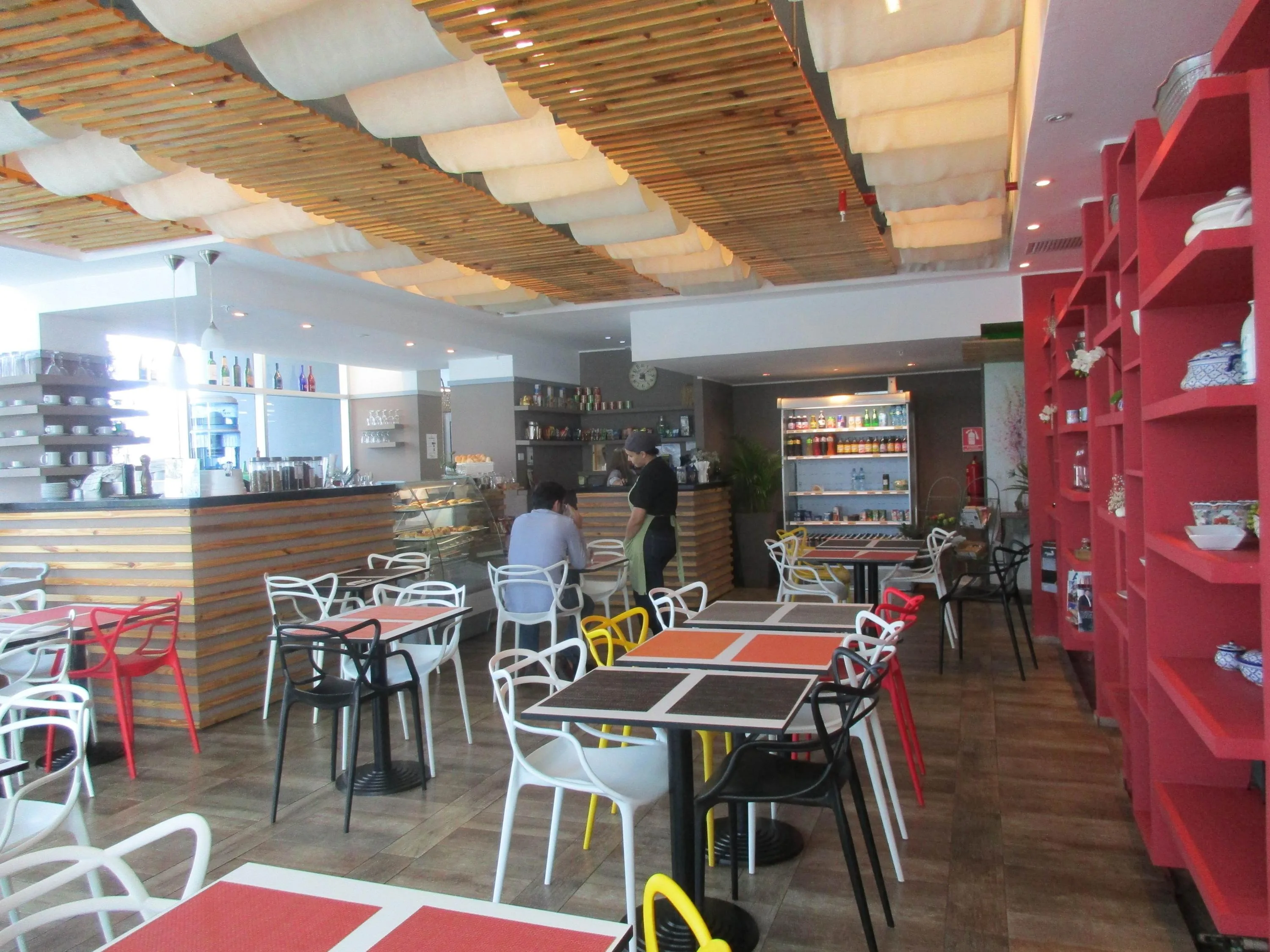Se alquila moderna oficina en colores de bella vista, avenida balboa 45 mts2 excelente precio! — 2