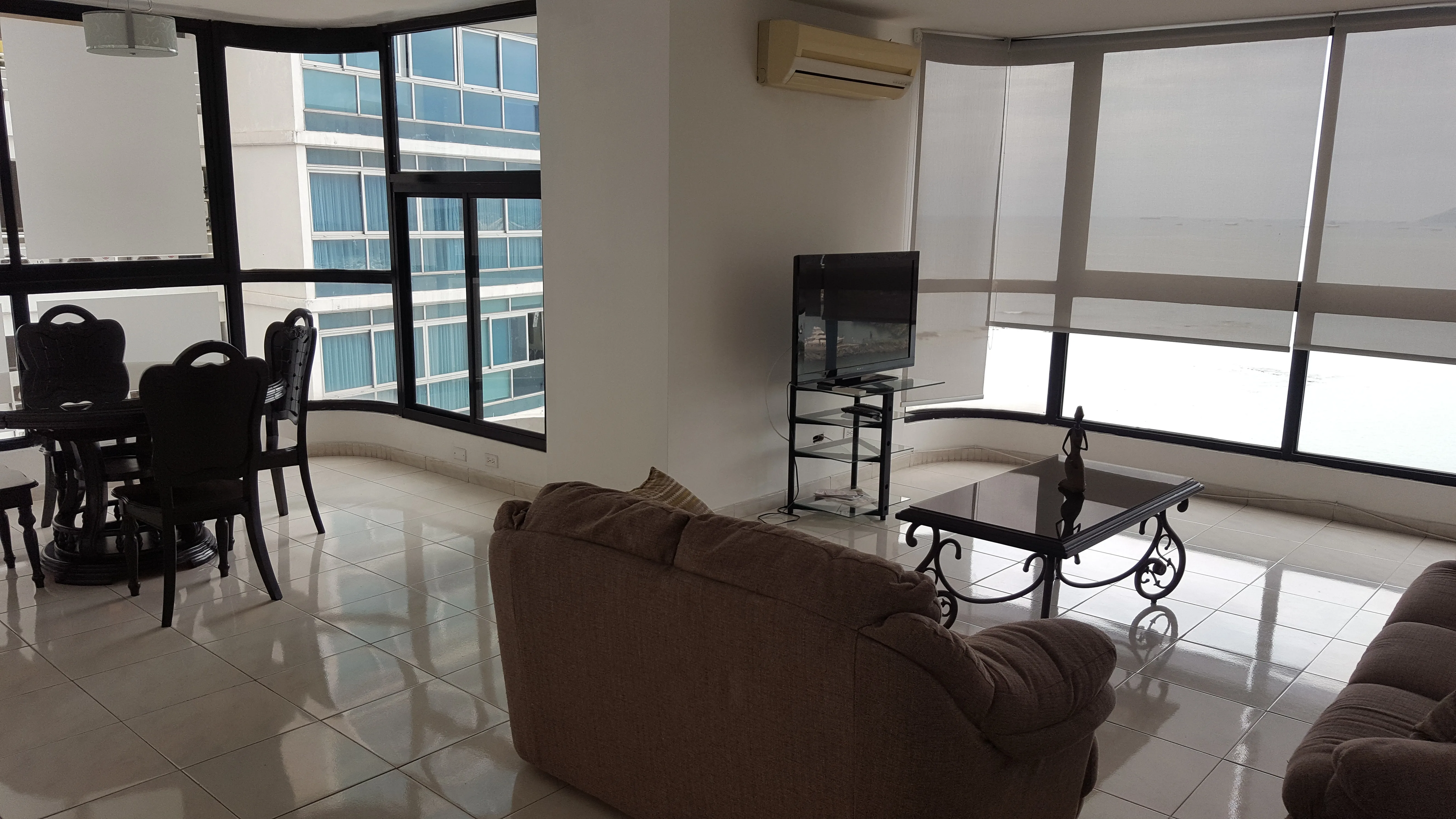 Alquilo apt en ave balboa — 4