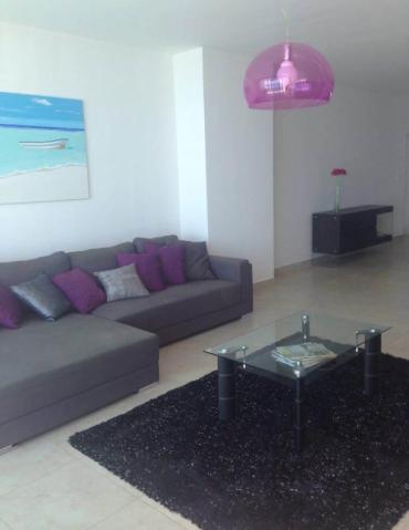 Jlmp # 16-2321 beautiful apartment for rent in av balboa.