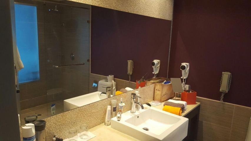 Jlmp # 16-948 beautiful suite for sale in av. balboa.