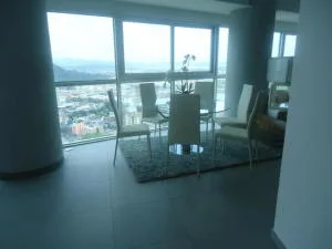 Disfrute vivir en excelente ph en la av balboa  — 5