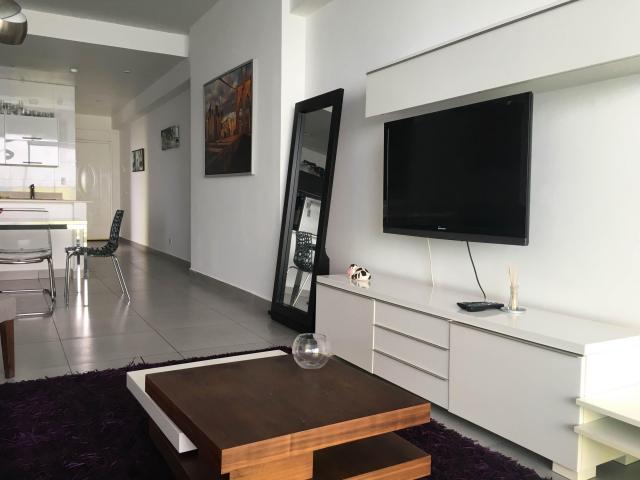 Bello apartamento full amoblado en la avenida balboa con vista al pacifico
