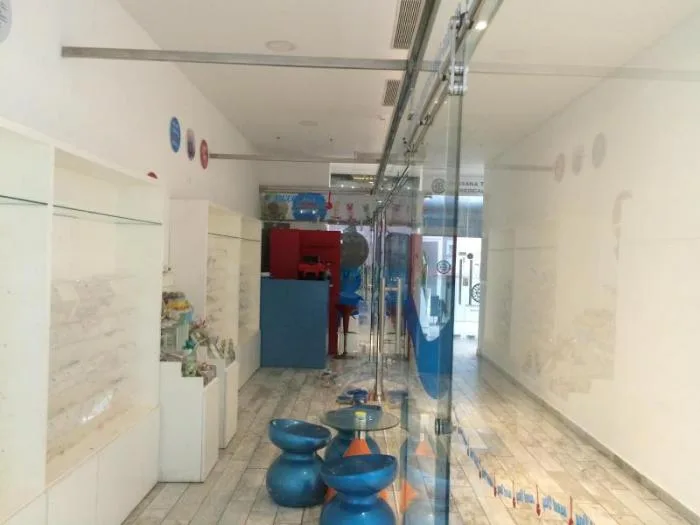 Excelente kiosko en alquiler en avenida balboa, 16-2498 nbh — 2