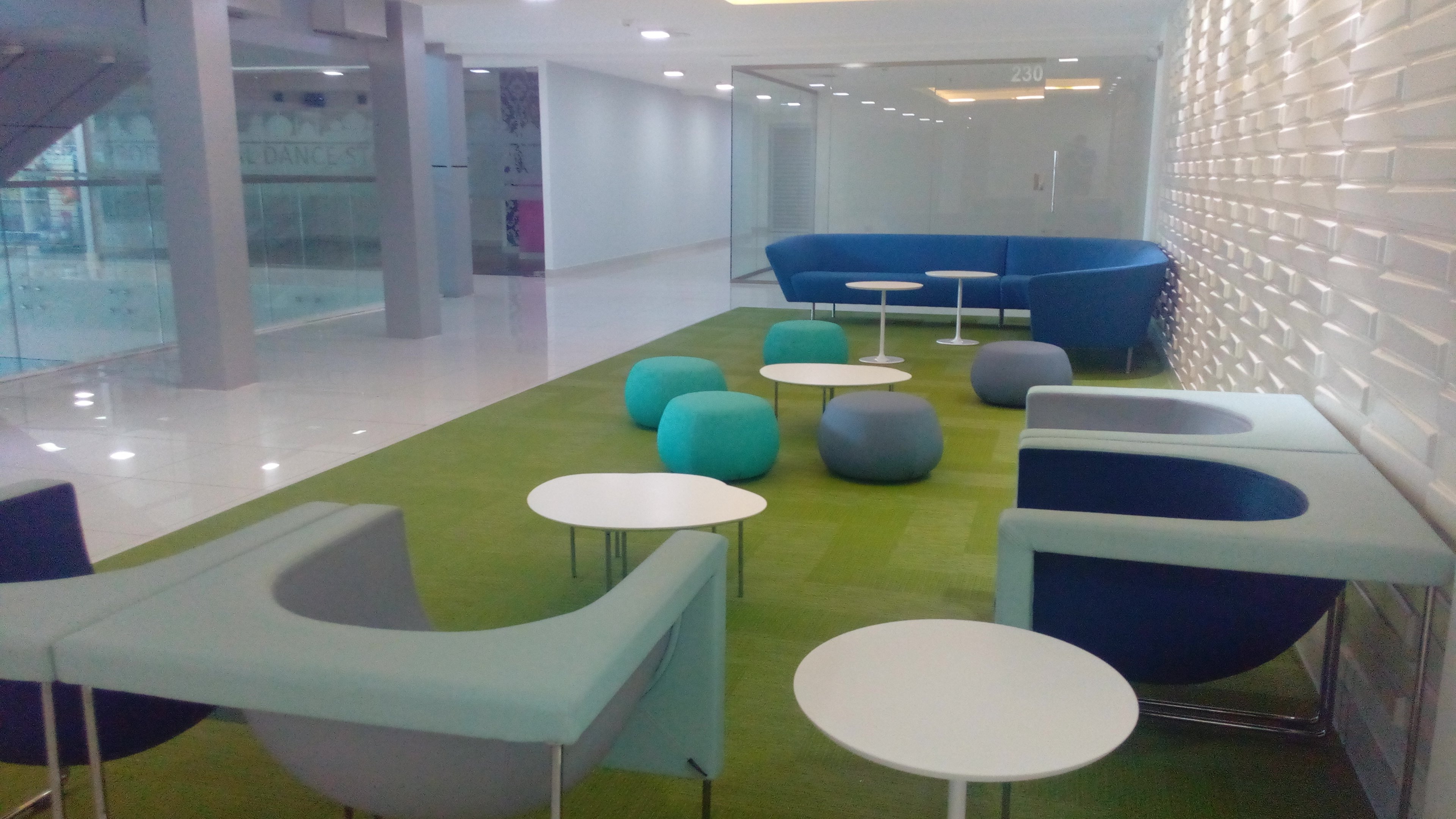 Modern and impeccable office for rent in the avenida balboa