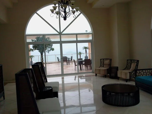 Se vende espectacular apartamento avenida balboa buen precio  — 4