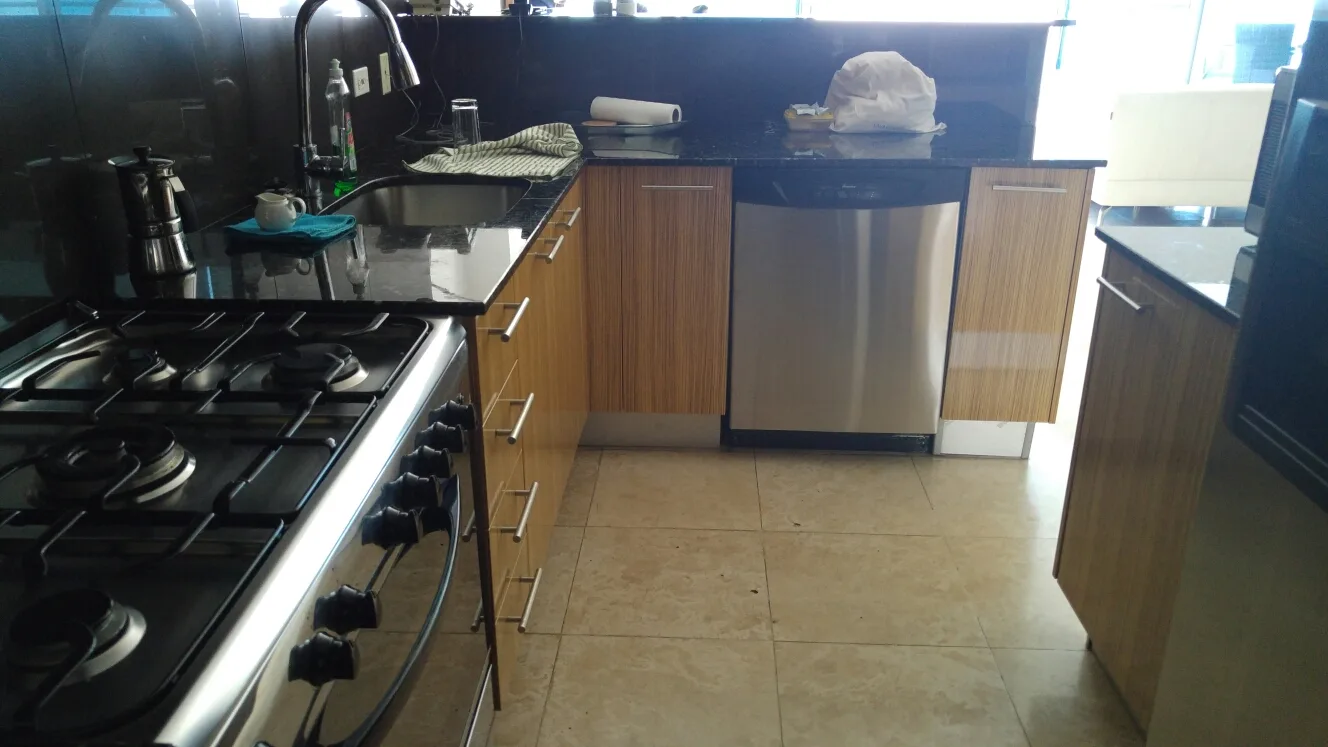 Vendo apto amoblado ave balboa ph sky 2rec — 2