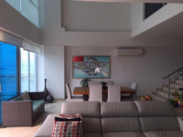 Super amplio y precioso pent house en avenida balboa  lch