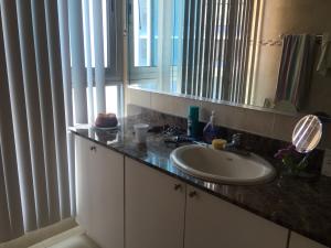Spacious apartment in av balboa grand bay for sale 2 bedrooms