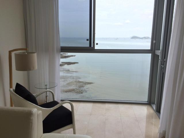 Central apartment in avenida balboa lch