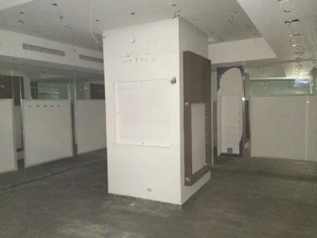 Alquilo local en av balboa #16-2240, ofic — 4