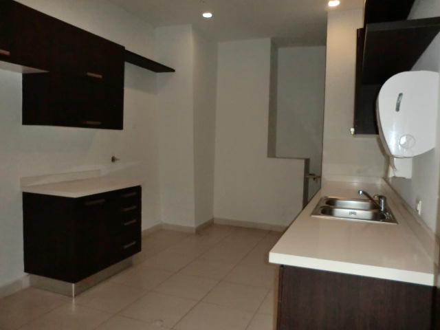 Apartamento centrico en avenida balboa  lch