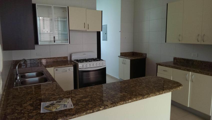  ***excelente precio en amplio apartamento en la balboa*** 16-2223