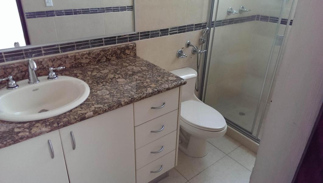 Vendo amplio apartamento en avenida balboa