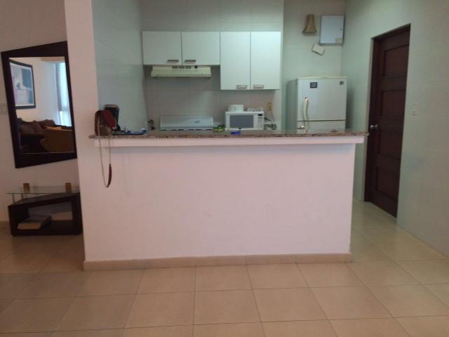 Apartamento amoblado y centrico en avenida balboa  lch