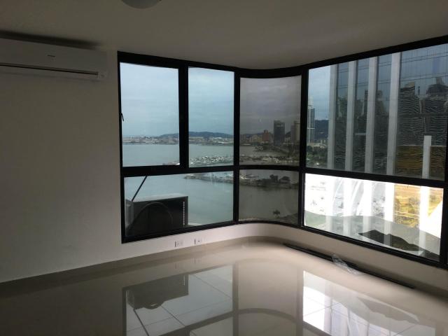 Remodelado  apartamento en alquiler 137 mts2 av balboa yh