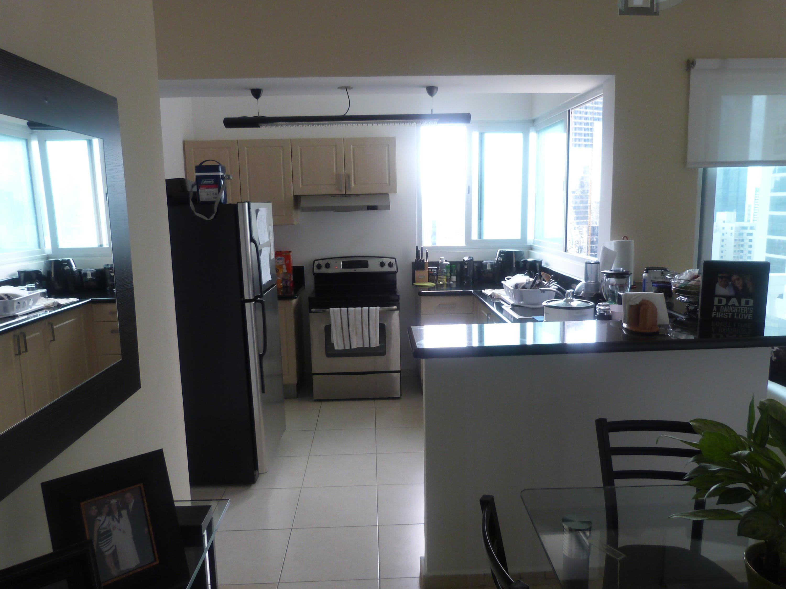 Se vende amplio apartamento en la avenida balboa 2 recamaras 