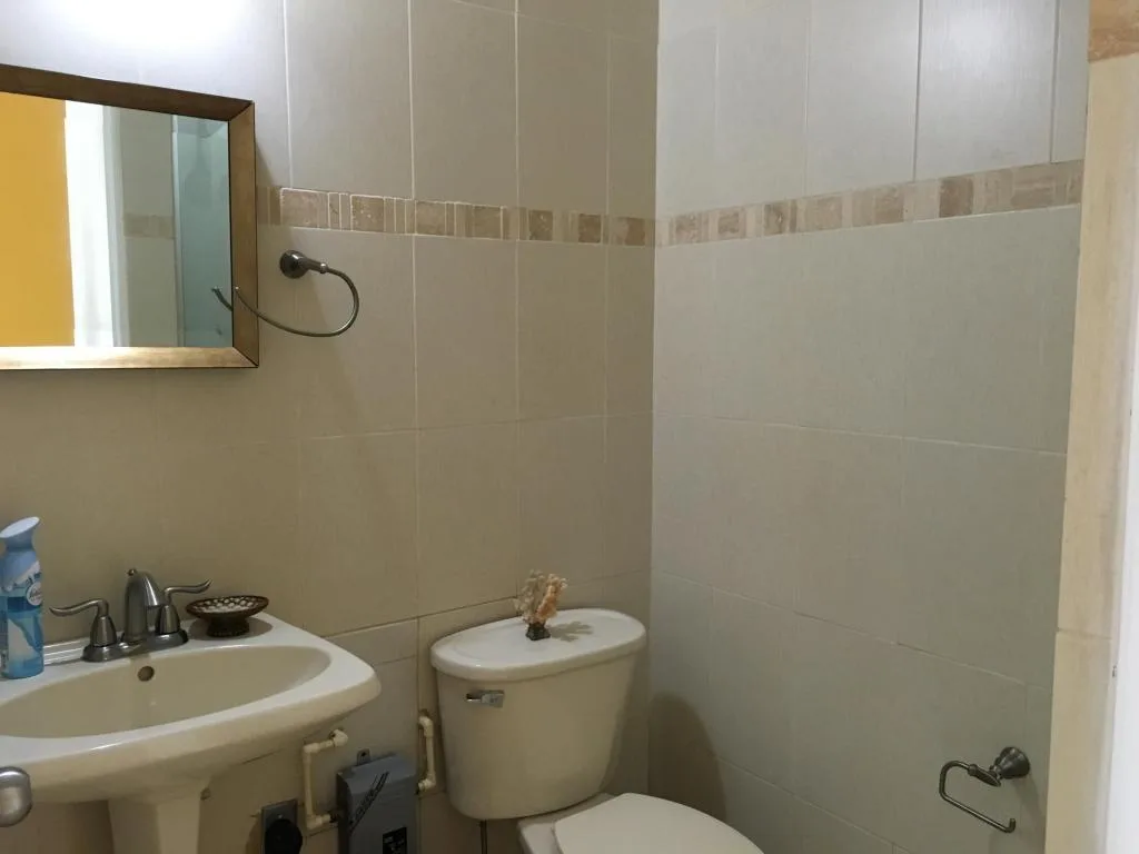 Se alquila apartamento 100m2 avenida balboa telf .rtq — 4