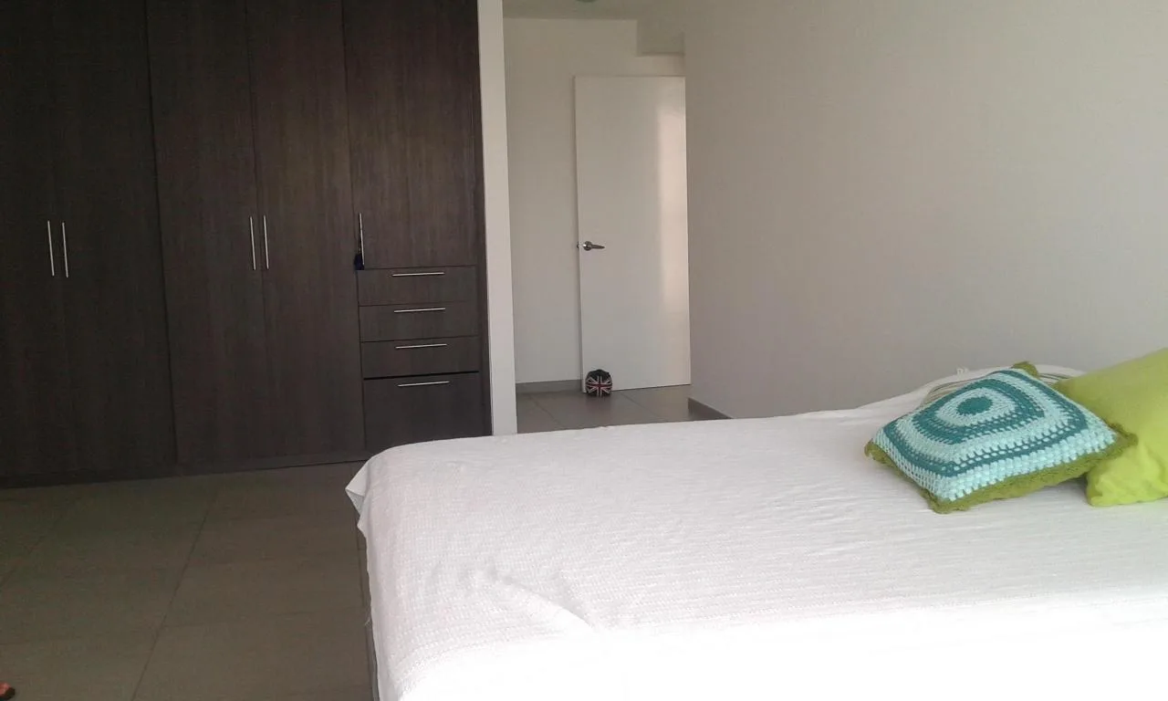 Se alquila apartamento 151m2 avenida balboa telf .rtq — 2