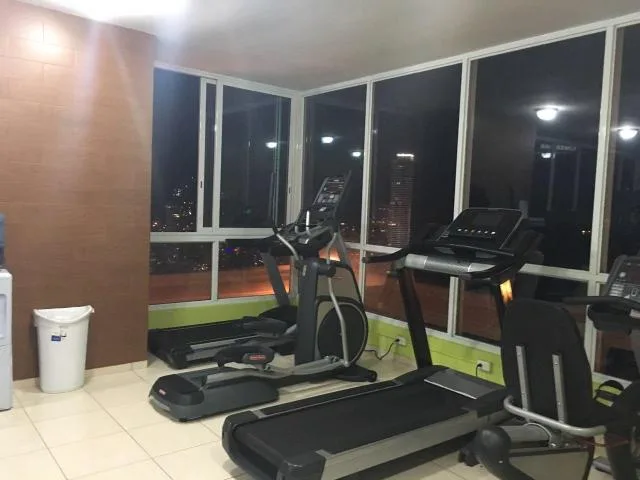 Lindo apartamento en la avenida balboa cv — 2