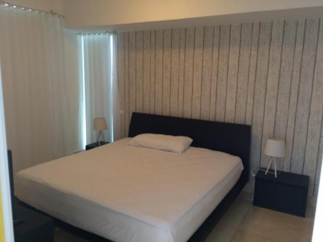 I rent an apartment in avenida balboa # 16-2853, office