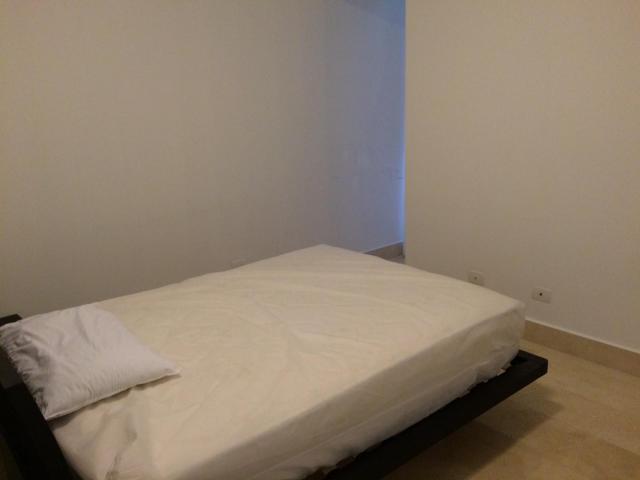 I rent an apartment in avenida balboa # 16-2853, office