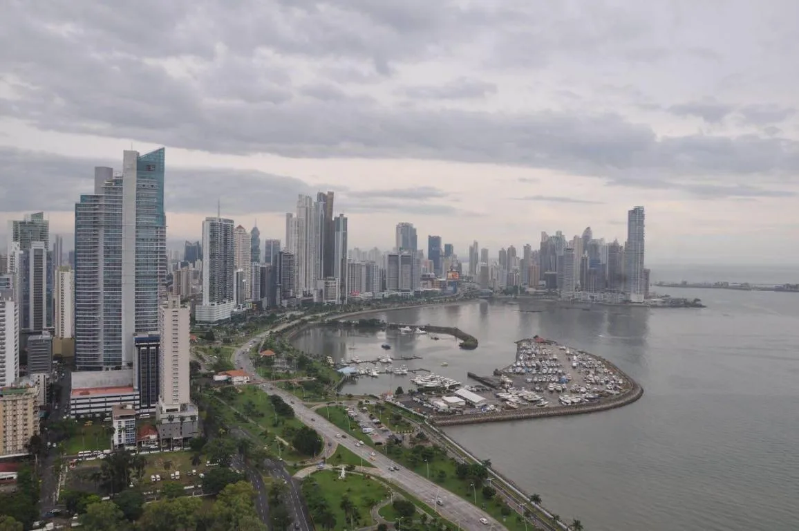 Maravilloso apartamento amoblado en la avenida balboa. lr 16-3313. — 2