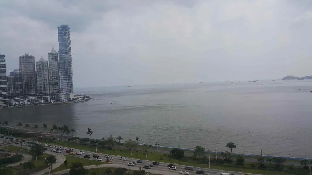 Apartamento en aqluiler en la av balboa de 333m2, tlf, . rtq — 5