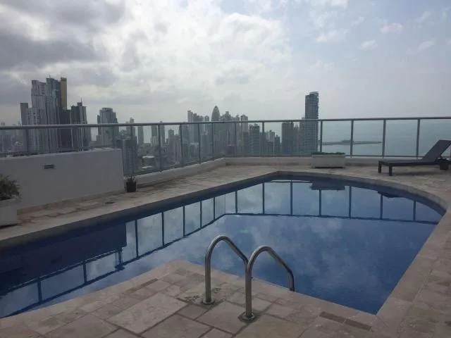 Alquilo apartamento en avenida balboa #16-2756, ofic. — 2