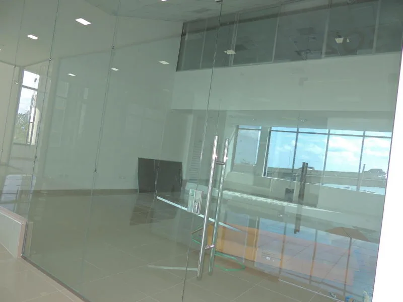 Local comercial en alquiler en panama av balboa, tlf  rtq — 4