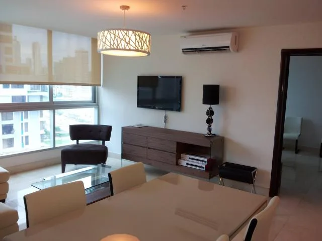 Bello apartamento en  avenida balboa  f.a. — 4
