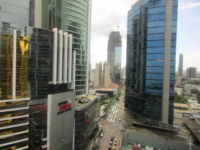 Apartamento en alquiler en panama av.balboa, tlf  rtq — 3