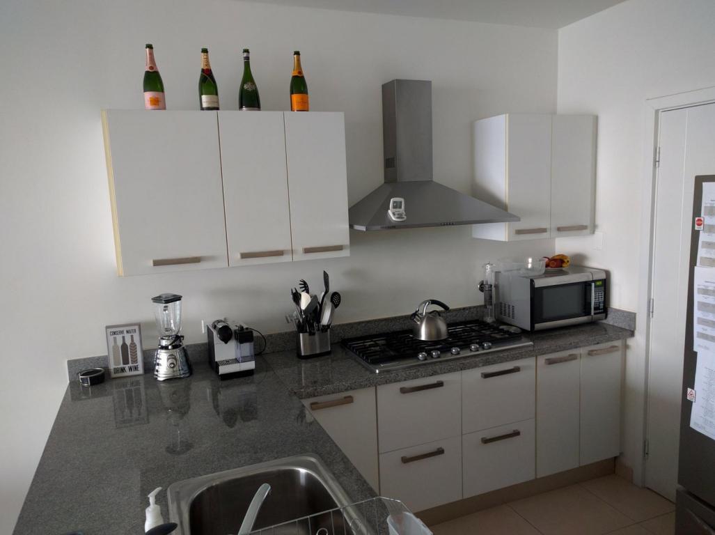 Espectacular apto en venta con vista al mar en avenida balboa 