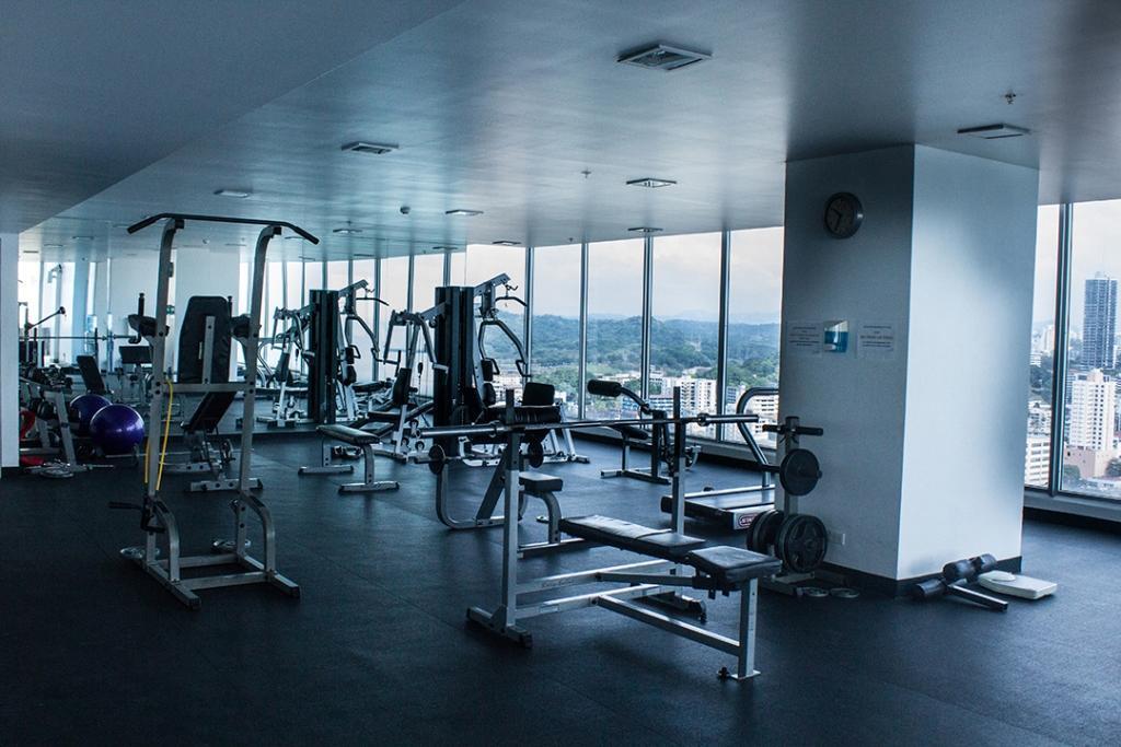 Se alquila apartamento en panamÃ¡, avenida balboa tlf .rtq