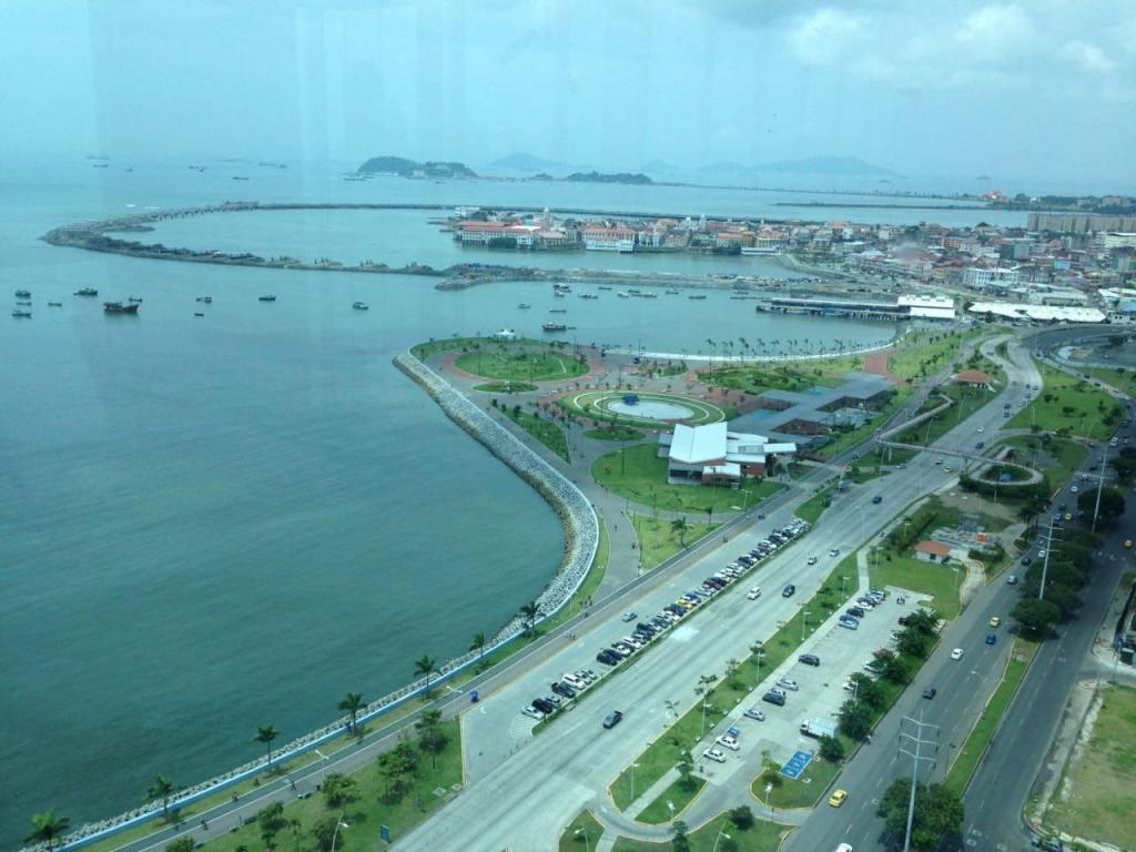 Se alquila apartamento en panamÃ¡, avenida balboa tlf .rtq
